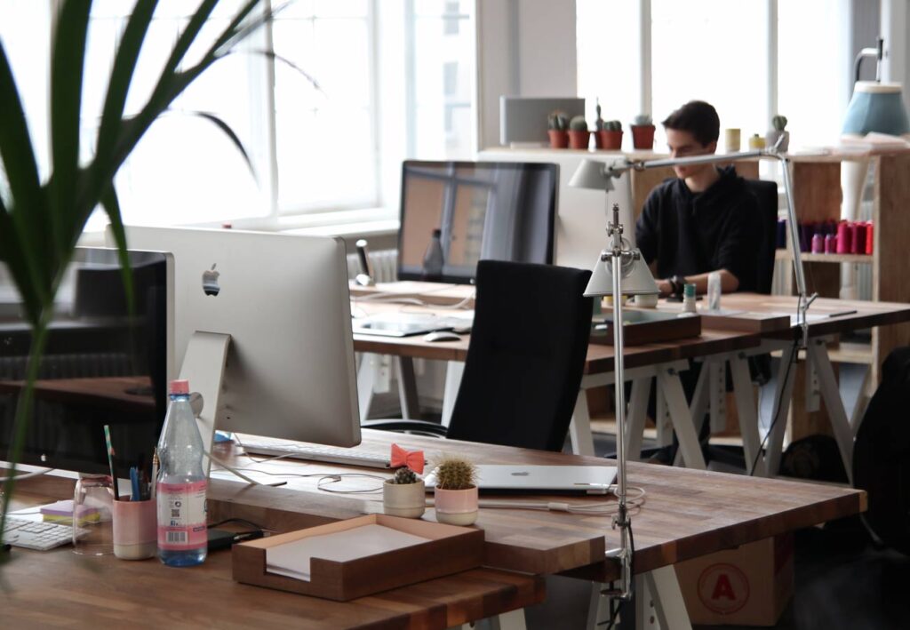 Nulla ut urna eu lacus bibendum pellentesque. Pellentesque sodales tincidunt lacus, id lacinia elit efficitur eget. Vivamus molestie mauris eu sem elementum, vitae pellentesque purus varius.